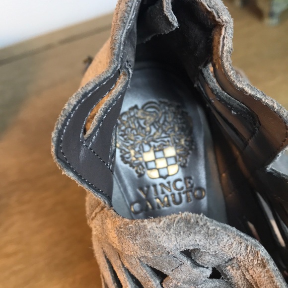 VINCE CAMUTO SUEDE BOOTIES - Picture 5 of 10